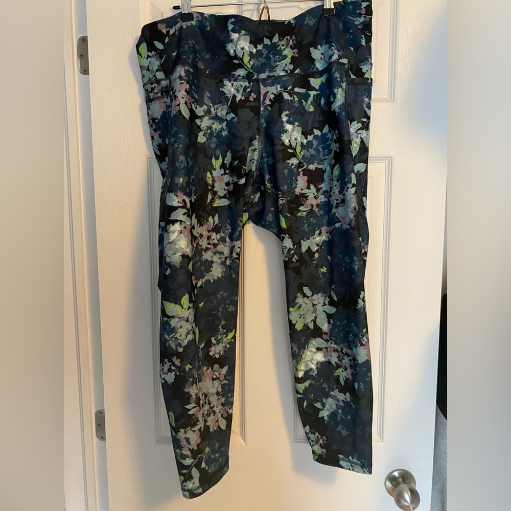Old Navy Floral Leggings Size XXL